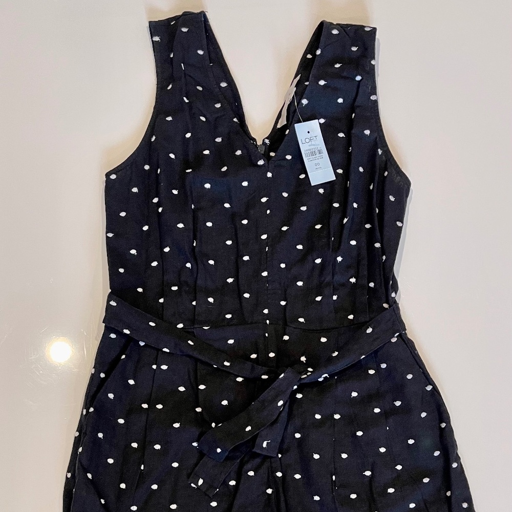 LOFT Black & White Polka Dot Linen Sleeveless V-neck Romper Size 00 (Petite)